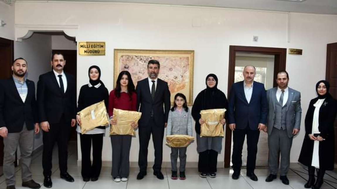 Öğrencimiz Afiş Yarışmasında İl Birincisi Oldu